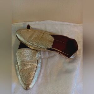 Ariat Vintage gold shimmering gold loafers size 8 B